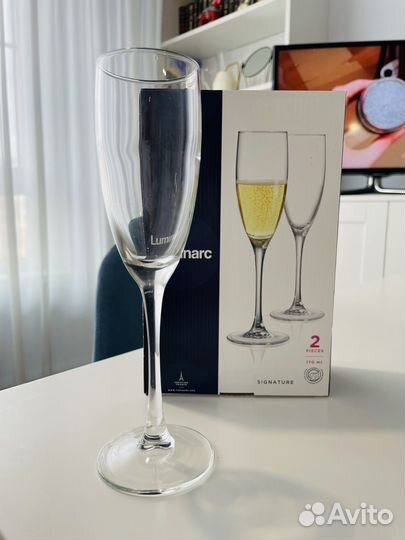 Набор бокалов для шампанского 4 штуки новый