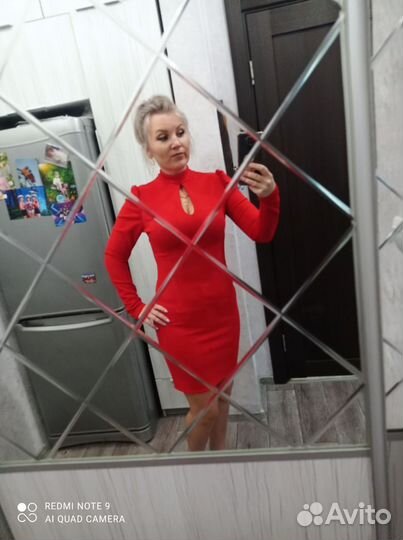 Платье женское 42 44 красное