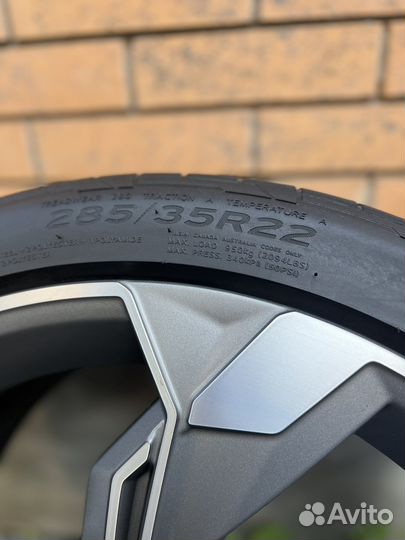 Audi Q7 SQ7 R22 оригинал лето 4KE601025D