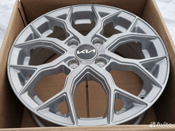 Kia Rio, Hyundai Solaris R15 новые