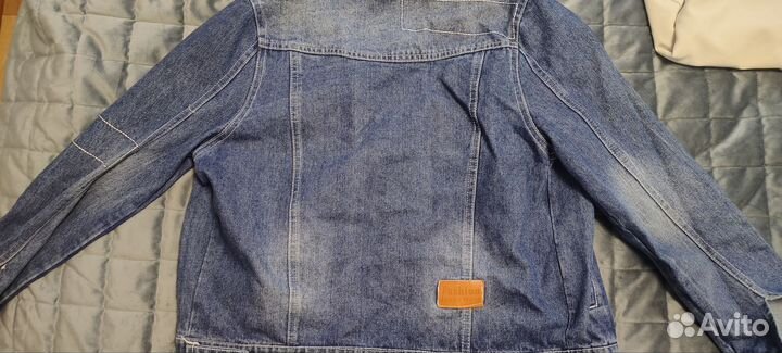 Джинсовая куртка