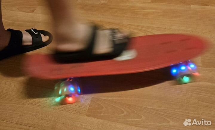 Пенни борд 56 см, светящиеся колеса