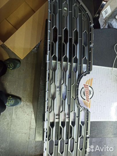 Решетка радиатора Toyota Rav4 50 2018-2023