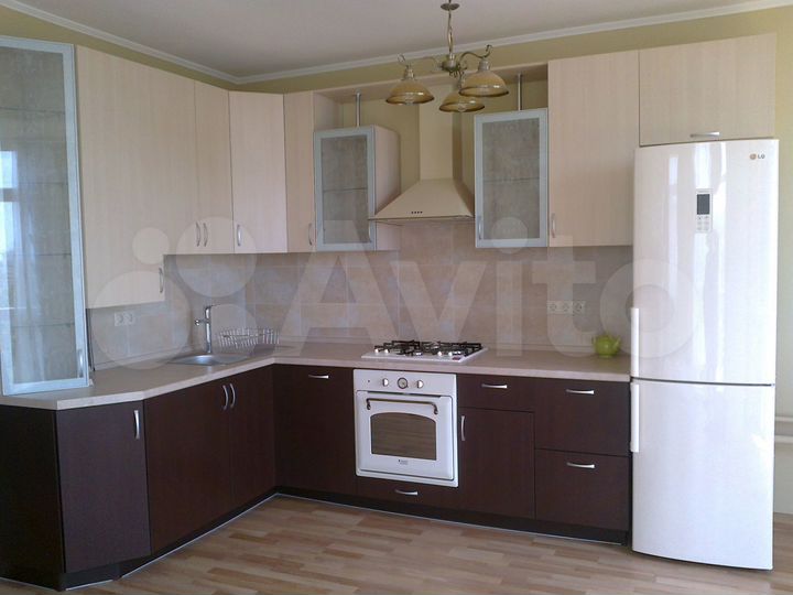 2-к. квартира, 52 м², 2/4 эт.