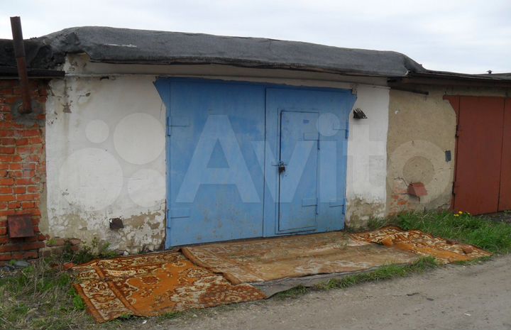Гараж, > 30 м²