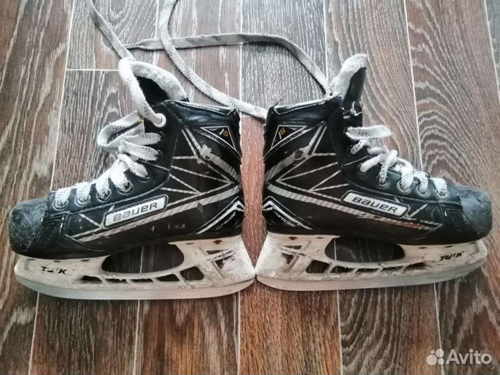 Хоккейные коньки bauer 1s детские,размер Y13