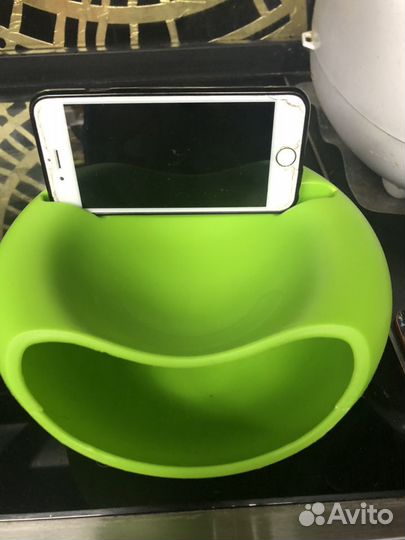 Подставка под телефон и бутербродница