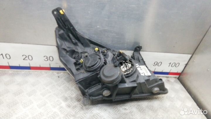 Фара Opel Vectra C (2002-2008)