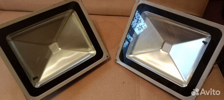 Светодиодный прожектор