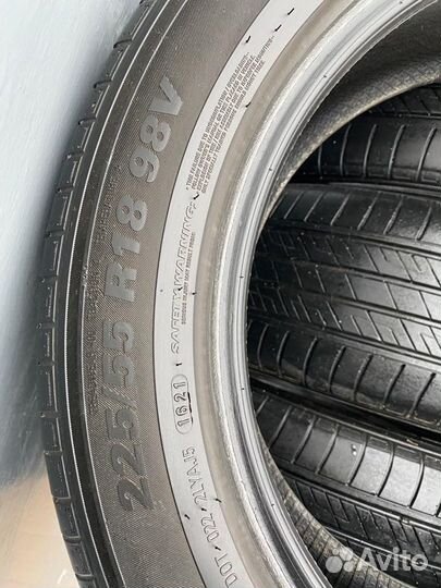 Kumho Solus HS63 225/55 R18 98V