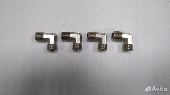 Продам штуцер-уголок для рулевой машинки Sea Star