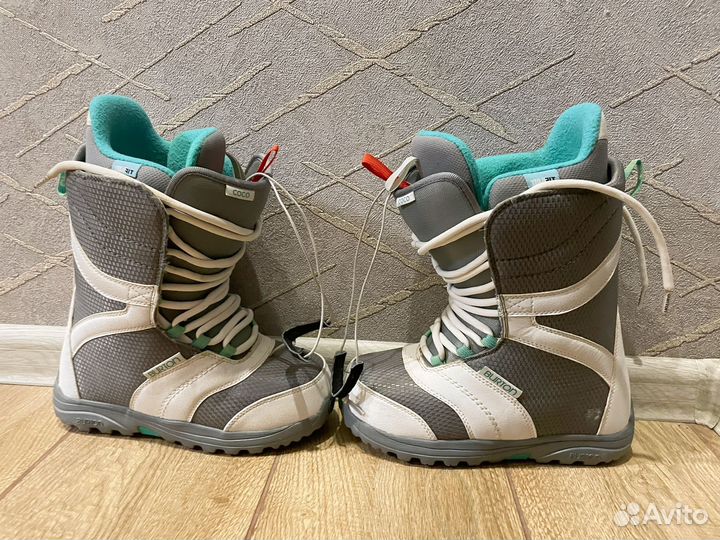 Сноубордические ботинки женские