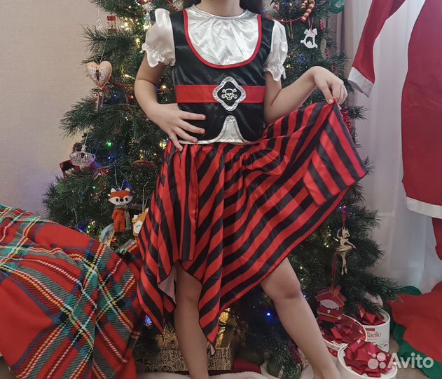 Новогодний костюм пиратка