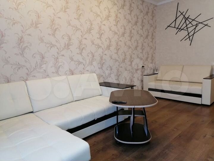 2-к. квартира, 60 м², 8/12 эт.