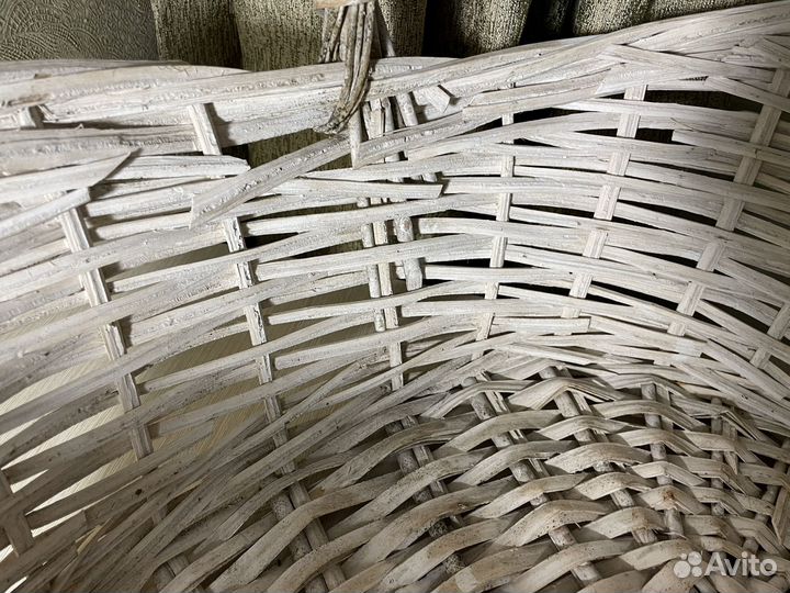 Корзина плетённая большая