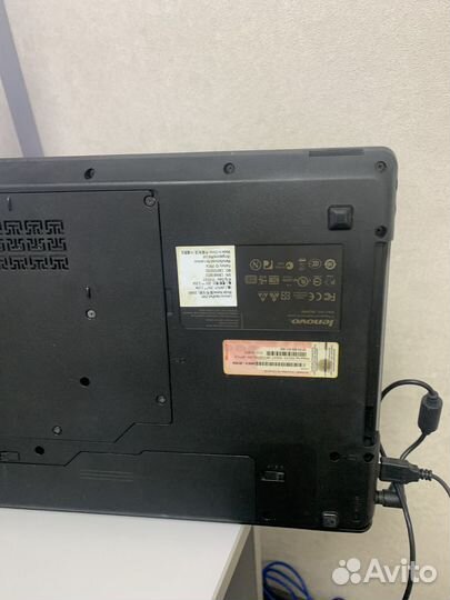 Ноутбук Lenovo z560 Core i5/8gb озу/1gb видео/SSD