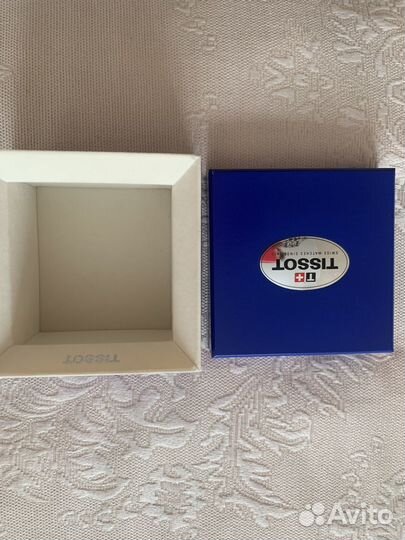 Коробки от часов и ручки