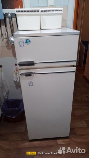 Холодильник бу двухкамерный