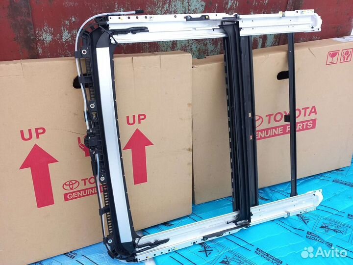 Тойота Ленд Крузер Прадо 150 механизм люка