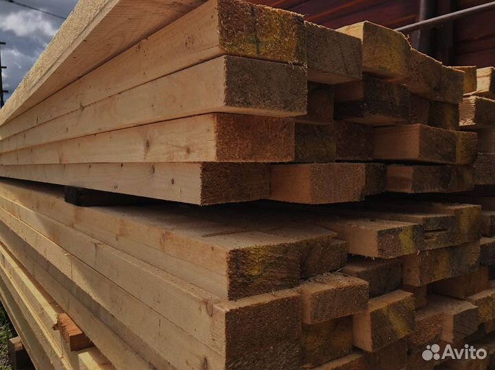 Уникальный дизайн с досками из сосны