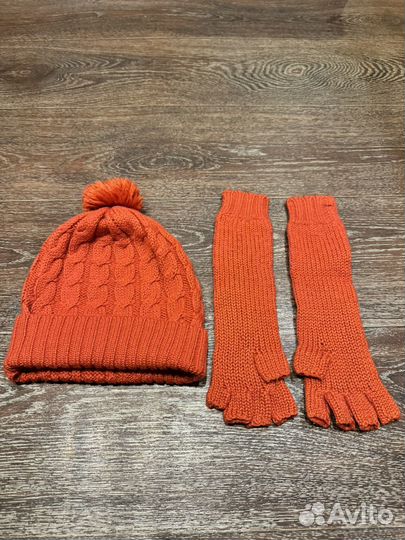 Комплект : шапка и перчатки