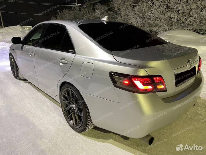 Литые диски HRE FF10 R19 на Toyota Camry