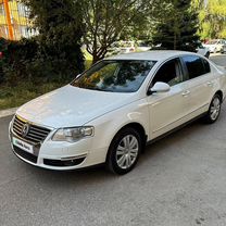 Volkswagen Passat 1.8 AMT, 2010, 195 000 км, с пробегом, цена 899 000 руб.