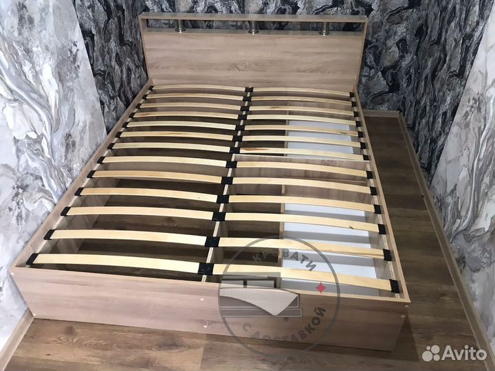 Кровать двуспальная
