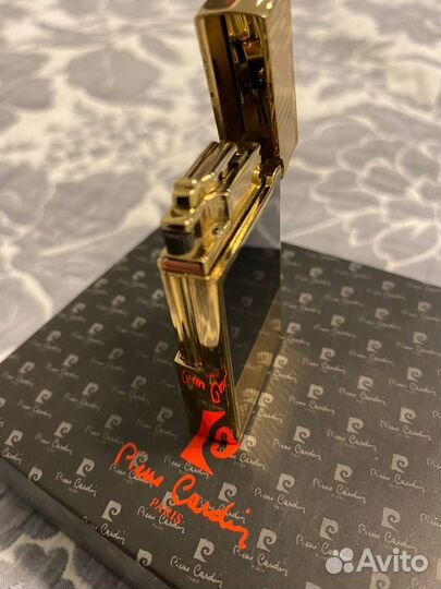 Зажигалка pierre cardin