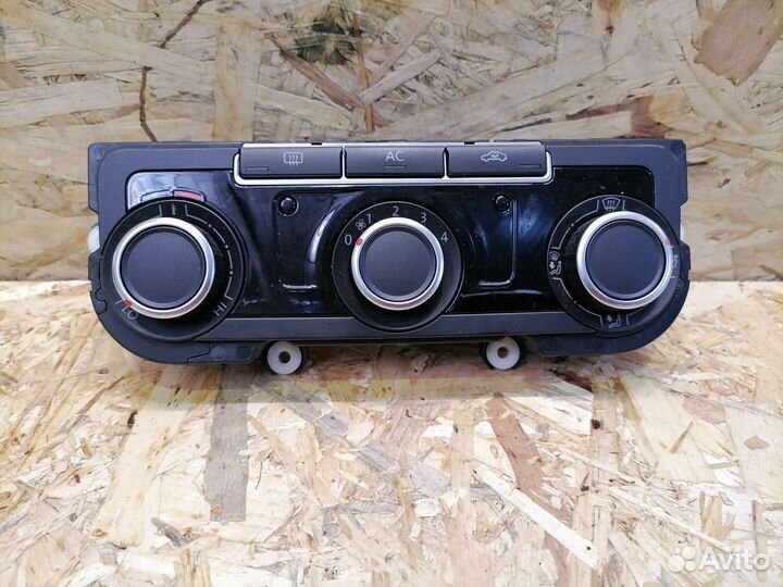 Климат контроль Volkswagen Golf 6