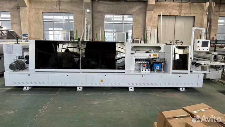 Кромкооблицовочный автомат, модель BHM468Y