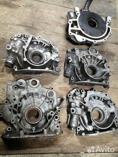 Насос масляный audi 100 А6 VAG (054 115 109А)