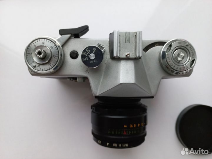 Плёночный фотоаппарат Зенит Е Обьектив гелиос 44