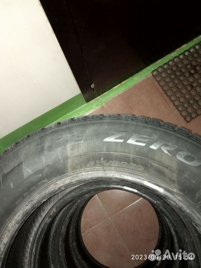 Pirelli Ice Zero 235/65 R17