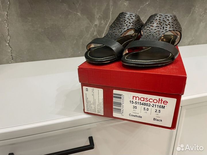 Сандали mascotte кожаные 35р