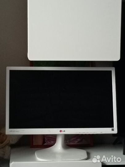 Монитор LG 22mp55