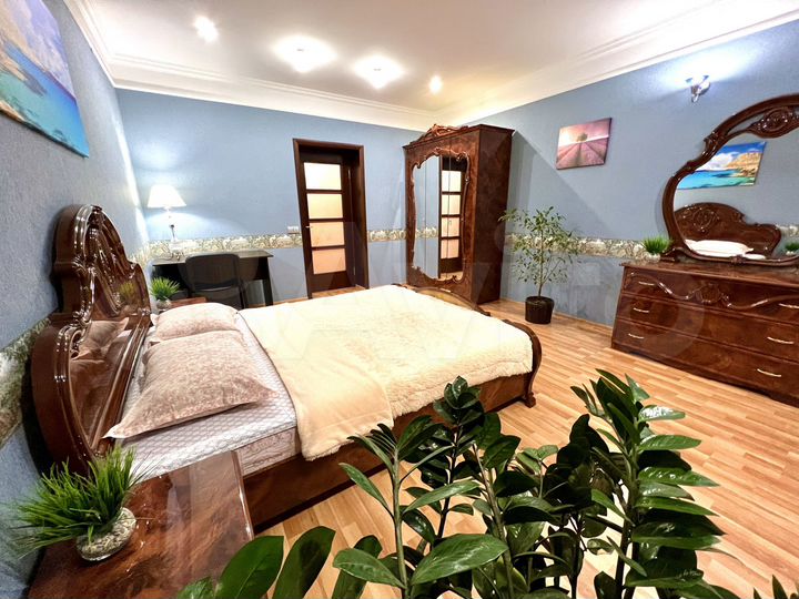 2-к. квартира, 110 м², 3/10 эт.