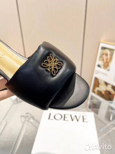 Шлепки loewe