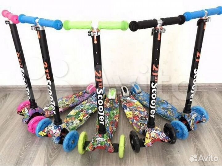Самокат 3х колесный макси герои мультфильмов