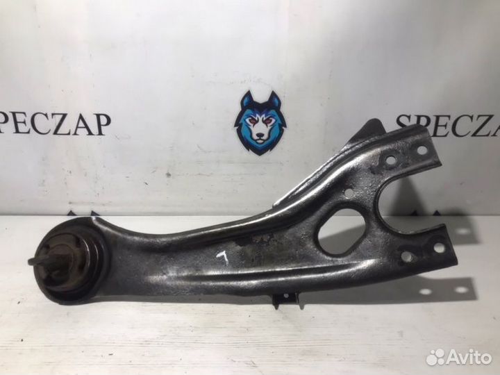 Рычаг подвески верхний задний левый Kia Ceed ED