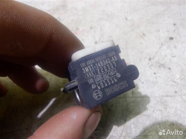 Датчик AIR BAG Форд Фокус 2