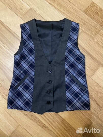 Жилетка для девочки школьная 128