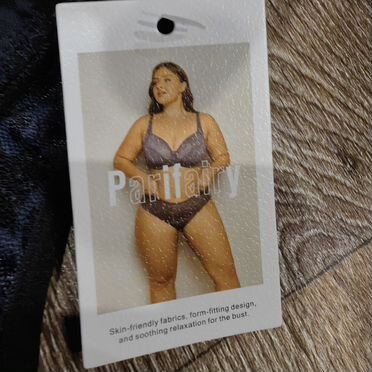 Бюстгалтер 95с, 95d, с застежкой спереди