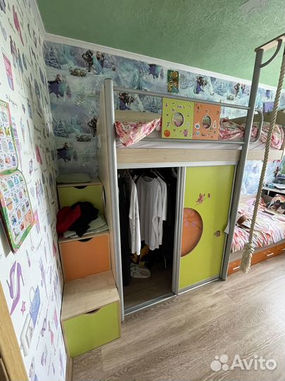 Кровать чердак со шкафом