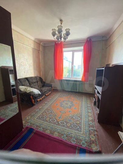 Комната 18 м² в 1-к., 4/4 эт.