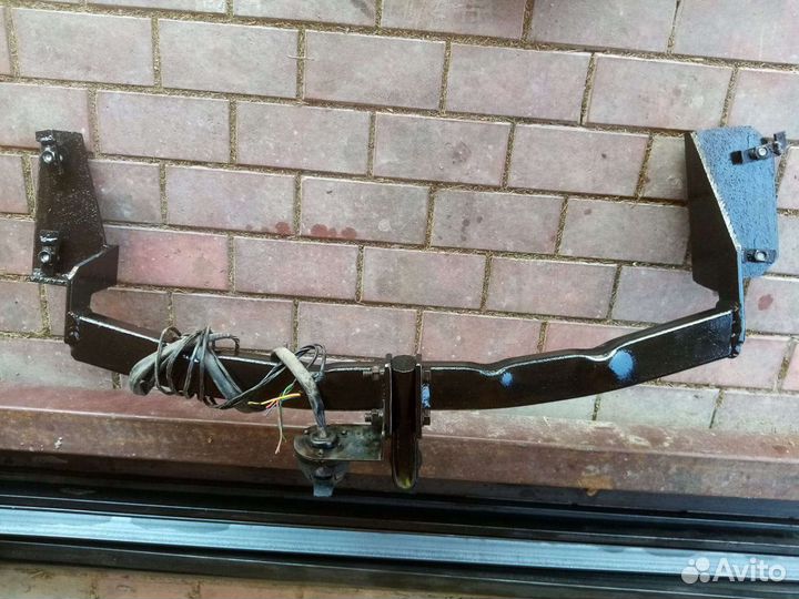 Фаркоп на Honda Freed Spike