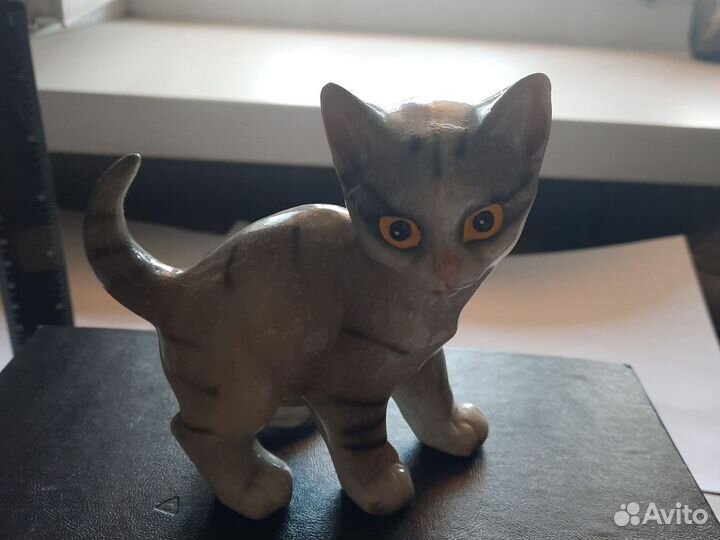 Статуэтка фигурка Кошка