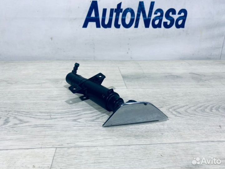 Форсунка омывателя фар левая Land Rover Range