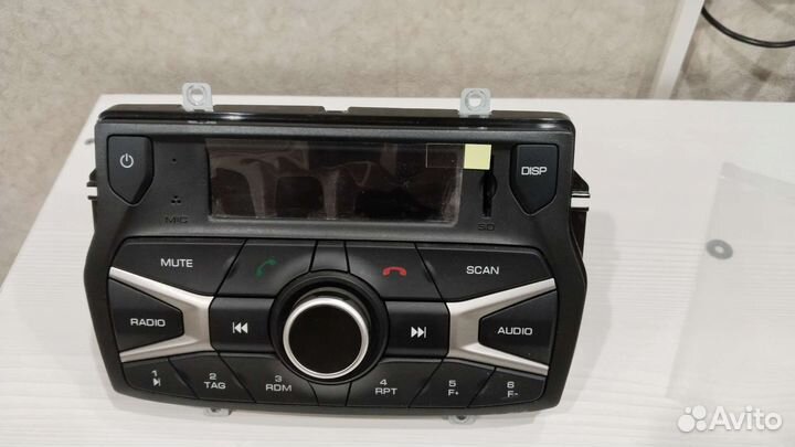 Штатная магнитола LADA vesta