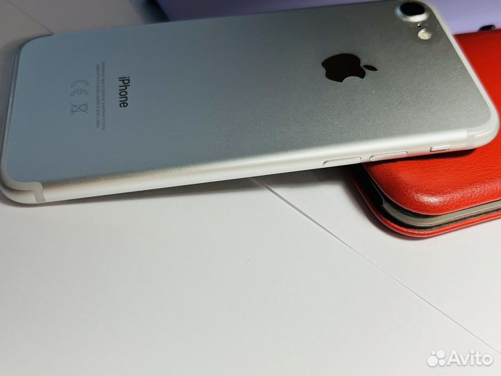 Телефон iPhone 7 128gb